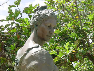 Statue of Manuhii
